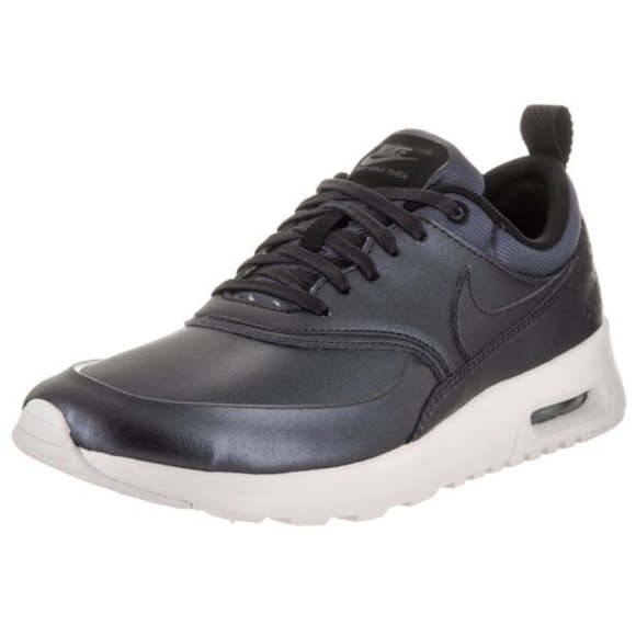 Nike Women's Air Max Thea SE Running Shoe 6.5 Black - Picture 1 of 9